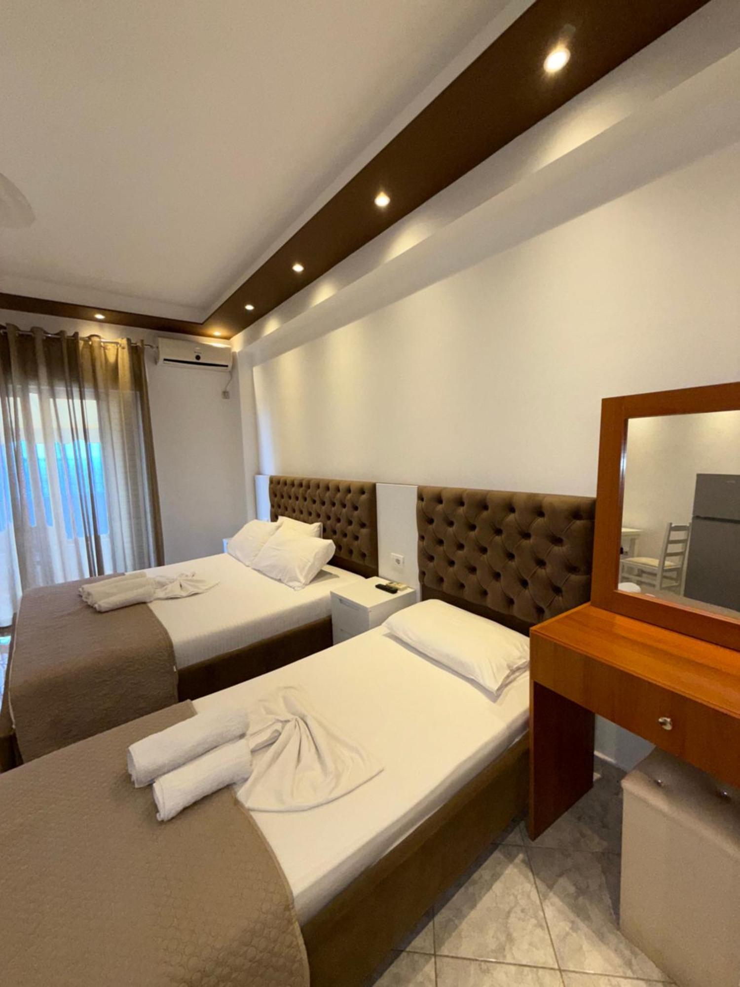 Ylli'S Apartments Sarandë 외부 사진
